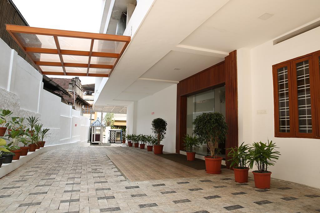 Iswarya Residency Ξενοδοχείο Kottayam Εξωτερικό φωτογραφία